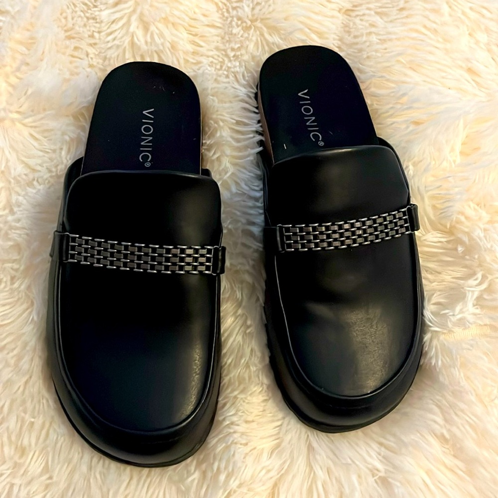 Vionic Georgina Mule loafer New  size 8